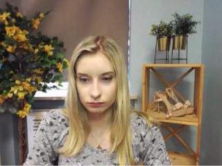 Tease_Emma