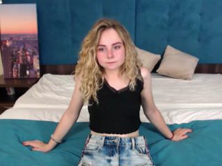 Stella_Leea