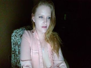 BlondeHotie4u