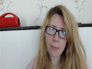 Happy_blondie