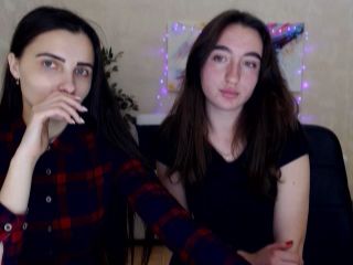 Mia_Toms