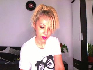 Blonde_xo