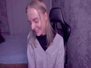 Ellen_blue