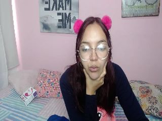 Leelooo_pink