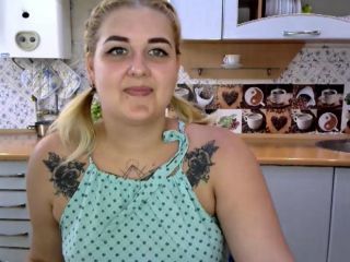 JuicyPeach24