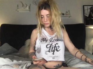 Thefarrahfox
