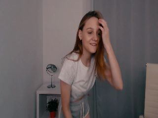 Ella_Di