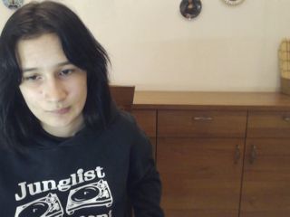 MoniqueJee