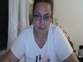 shycurvymom
