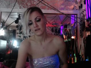 Blonde_Aunika