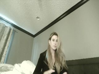 Chloe_Lamb