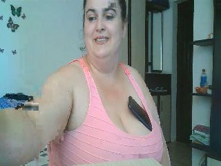 CurvyKatey