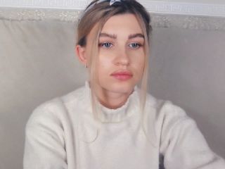 AdrianaBusty