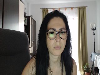 brunette_glam