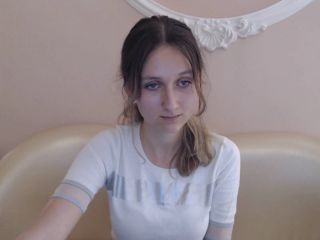 Gloryia_Ly
