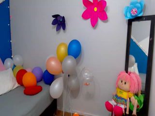 yourgirlia_