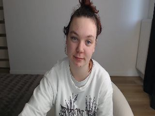 MelanyJanee